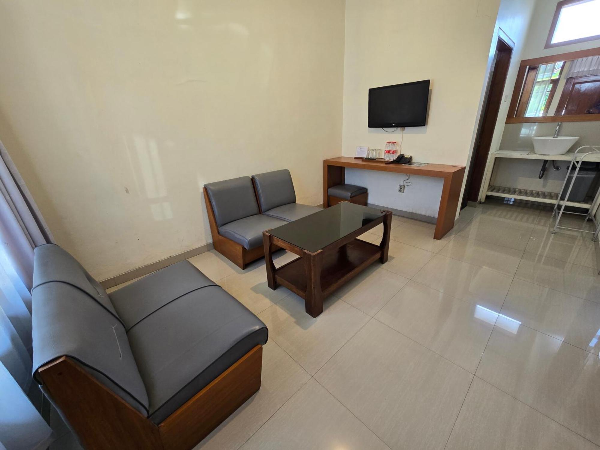 Kusma Hotel Bandungan Semarang Kültér fotó