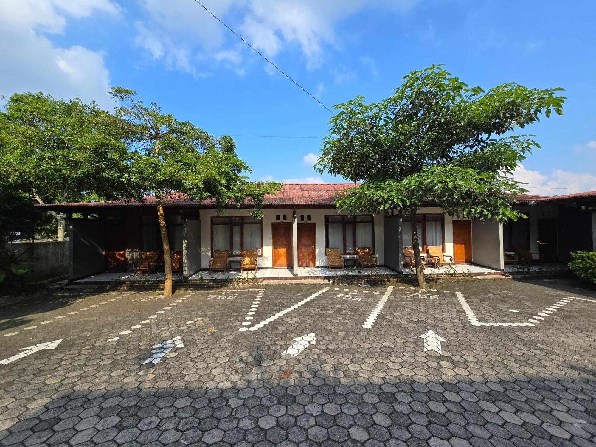 Kusma Hotel Bandungan Semarang Kültér fotó