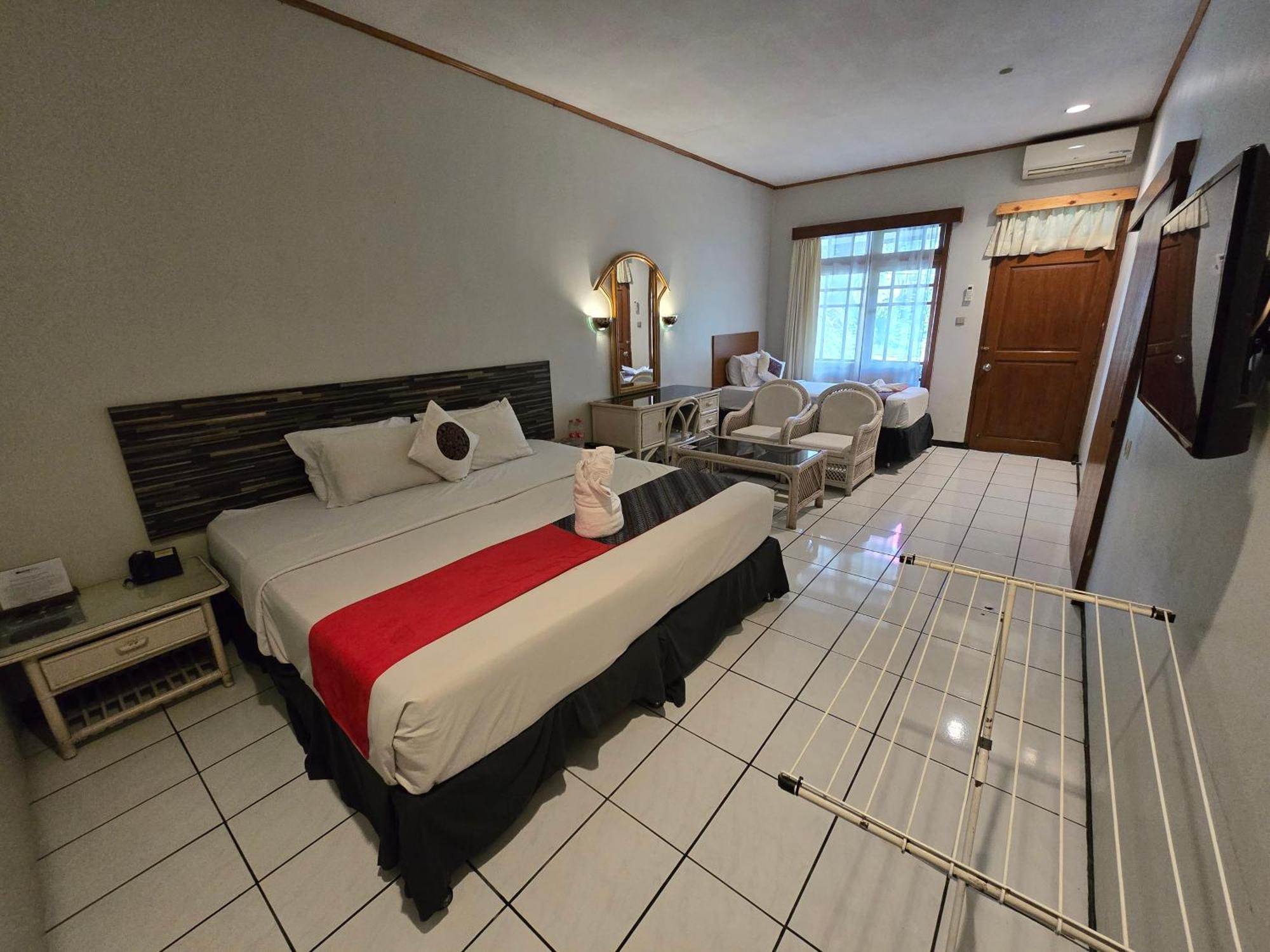 Kusma Hotel Bandungan Semarang Kültér fotó